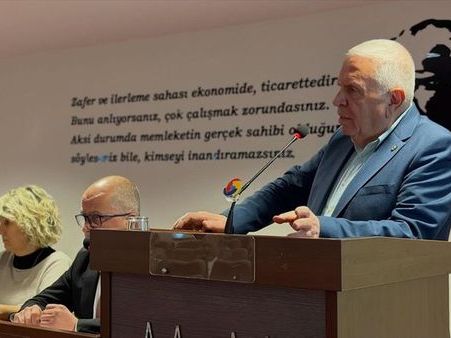 Rektör Hatipler, Trakya Üniversitesi Öğrenci Topluluklarını Şenlikte Ziyaret Etti