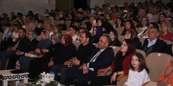 Konya'da Gönül Sesi Korosu Personelinden Anlamlı Konser