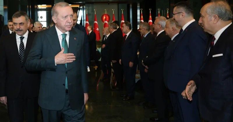 Cumhurbaşkanı Erdoğan Valilere Sosyal Medya Uyarısı: "Ölçüyü Kaçırıyorsunuz"