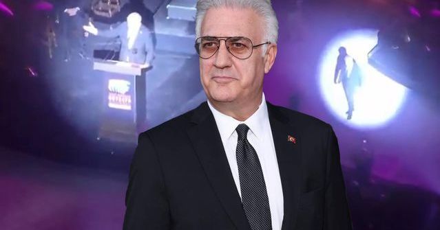 Tamer Karadağlı Aspendos Antik Tiyatrosu'nda Yuhalandı