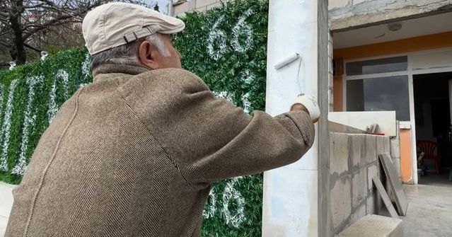 Karabük'te 'Mesihim' İddiasıyla Yazılar Kaldırıldı, Sosyal Medyada Tepki Çekti