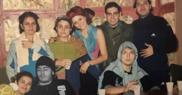 Fotoğraftaki Herkes Ünlü: 'Sen Gittin, Biz Eksik Kaldık...'