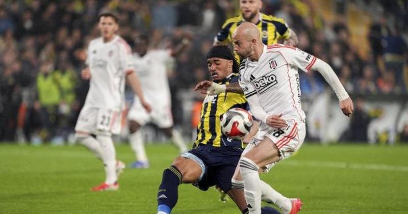 Beşiktaşlı Vaclav Cerny'den Fenerbahçe Penaltısına 'İğrenç' Tepki