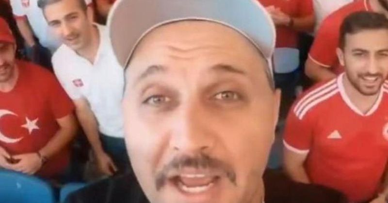 Cumhur Frankfurt'tan Milli Takım İçin Yeni Marş: 'Al Önüne Kaleyi!'