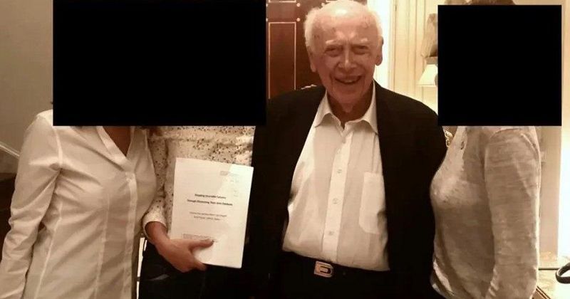 Nobel Ödüllü Bilim İnsanı Watson, Epstein'ın Malikanesinde Kadınlarla Görüntülendi