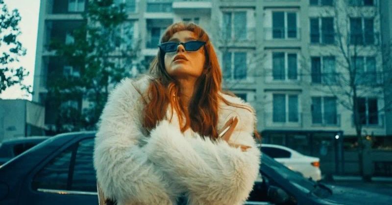 HBO Max'teki Tartışmalı Dizi Jasmine, Türkiye Yayınını Sonlandırıyor