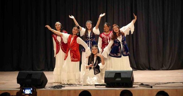 Niğde'de Nevruz Kutlamaları Türk Dünyası Ezgileriyle Renklendi