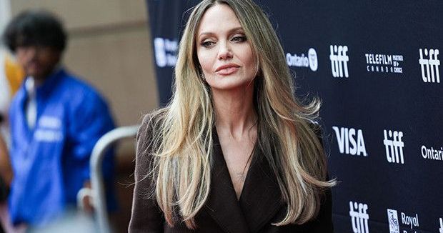 Angelina Jolie, Boşanmasının Ardından Aşktan Uzak Duruyor: Sevgilisi Yok