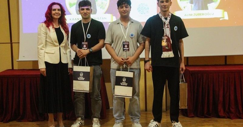 Hatay'da Üniversiteler Arası Bilgi Yarışması Ödülleri Sahiplerini Buldu