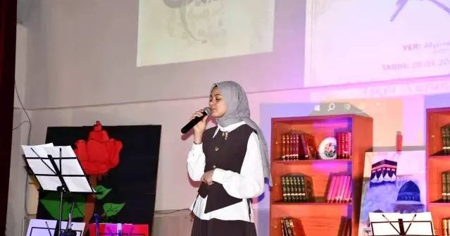 Afyonkarahisar Gençlik Merkezlerinde Şiir, İlahi ve Anma Etkinlikleri Düzenlendi