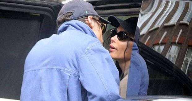Zoe Kravitz ve Harry Styles İki Düğünle Evliliğe Hazırlanıyor