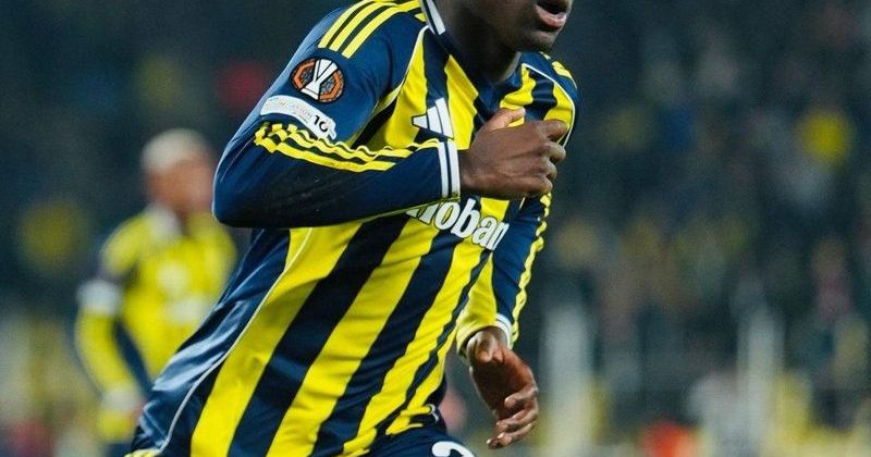 Fenerbahçe'nin Genç Forveti Sidiki Cherif, İdolü ve Merak Edilenleri Paylaştı