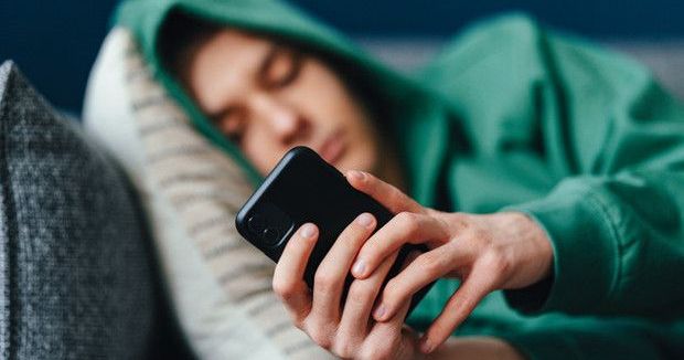 Instagram ve Facebook'u 6 Hafta Bırakmak Ruh Sağlığını Nasıl Etkiliyor?