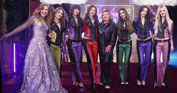 Manifest Grubu Sihirli Annem Filminde Sürpriz Performansıyla Dikkat Çekiyor