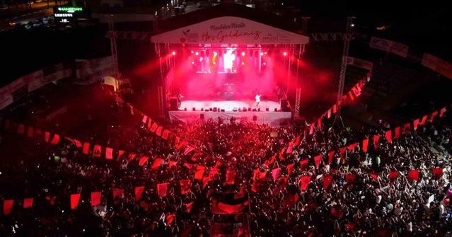 Poizi Konseriyle Kumluca Tarım ve Seracılık Festivali Devam Etti