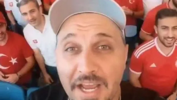 Cumhur Frankfurt'tan Milli Takım İçin Yeni Marş: 'Al Önüne Kaleyi!'