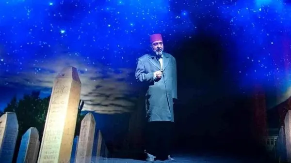 Karabük Üniversitesi'nde Hologram Destekli "Firavunla Yüz Yüze" Tiyatro Oyunu Sahnelendi