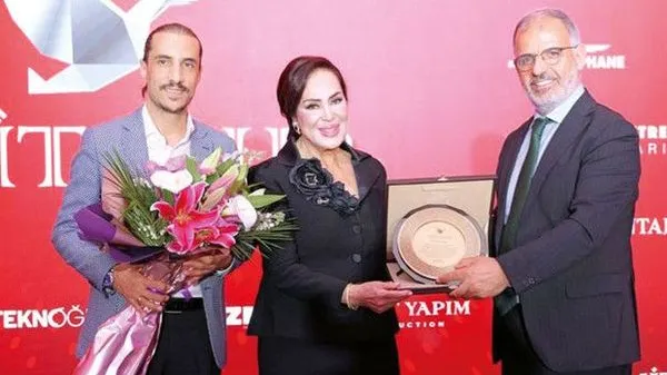 Belgrad Zirvesinde Türkan Şoray’a Onur Ödülü Verildi