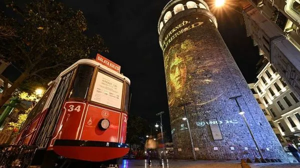 Galata Kulesi’nde Kültürel Miras Koruma Projesi Kapsamında Işık Gösterisi Düzenlendi