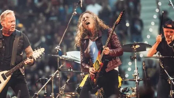 Metallica'nın Yunanistan Konseri Mikro Depreme Yol Açtı