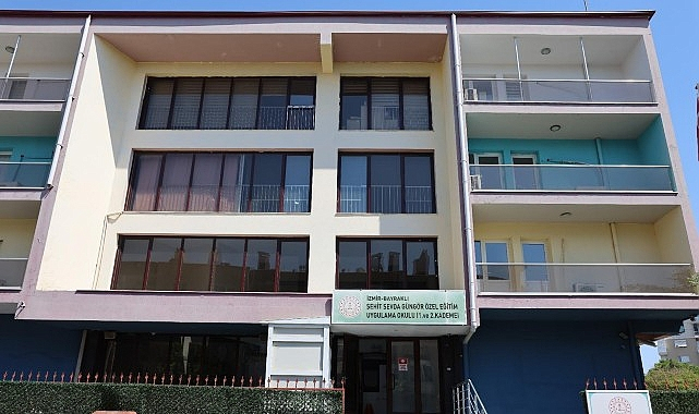 Bayraklı'da okullar yeni sezona hazır