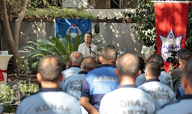 ​Konak'ta zabıta personeline anlamlı kutlama
