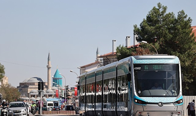 Başkan Altay: “Konya'da Yeni Kayıt Yaptıran Üniversite Öğrencileri Toplu Ulaşımdan 10 Gün Ücretsiz Faydalanıyor