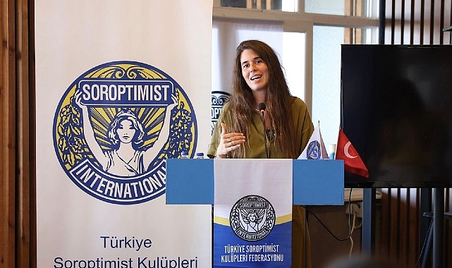 Çeşme Belediye Başkanı Lâl Denizli, TSKF Gençlik ve Liderlik Kampı '25 açılışında genç kadınlara seslendi