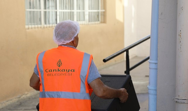 Çankaya'dan Her Gün 2 Bin Öğrenciye Sıcak Öğle Yemeği