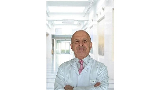 Robotik cerrahi titreyen elleri ortadan kaldırıyor