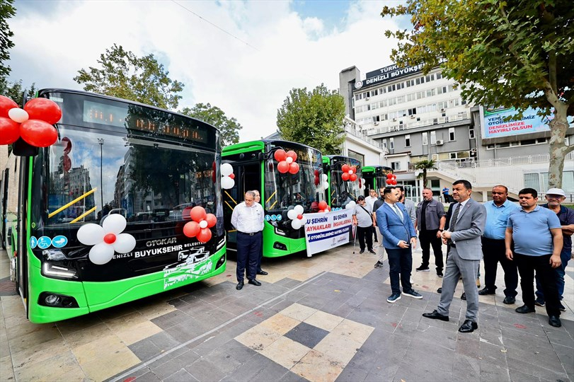Büyükşehir Belediyesi toplu ulaşım filosuna 30 yeni otobüs kattı