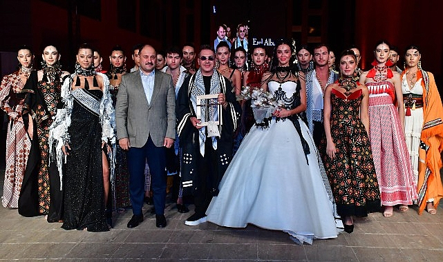 Şanlıurfa'da Kadim Dokuma Geleneği Modern Moda ile Buluştu