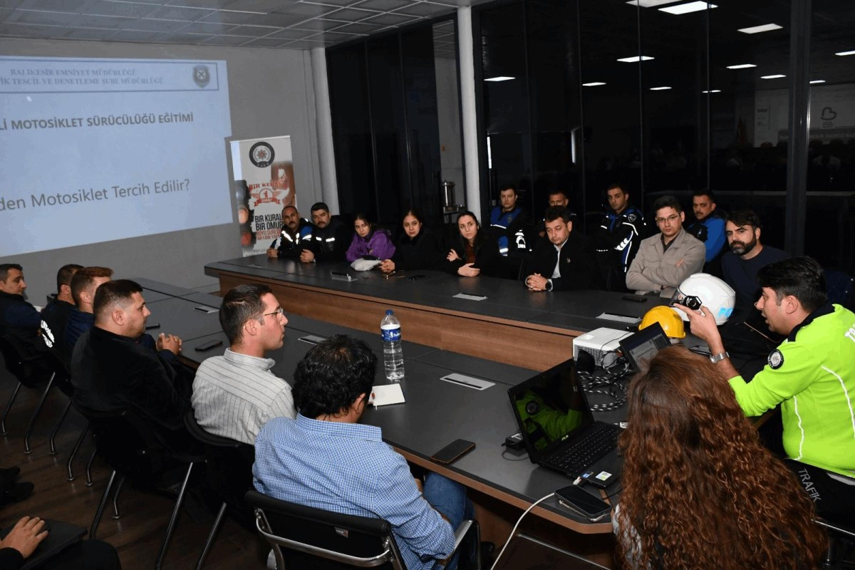 Balıkesir Büyükşehir Çalışanlarına Motorlu Bisiklet ve Motosiklet Eğitimi Verildi