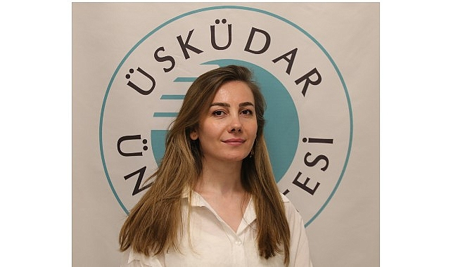 Takma Tırnak ve Kalıcı Oje Tırnak Sağlığını Olumsuz Etkiliyor