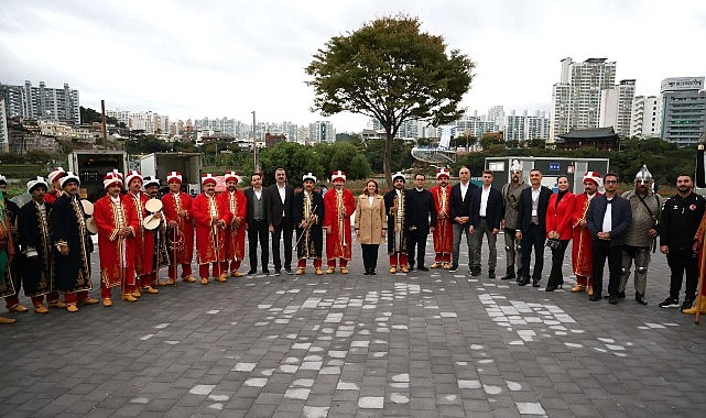 Büyükşehir Mehteri, Ulsan'da yeri göğü inletti
