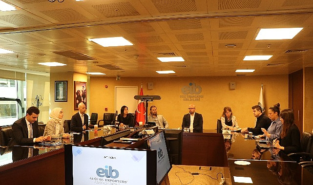 Amerikan mobilya devi İzmir'den ürün almaya, Türkiye'de ofis ve şirket açmaya geldi