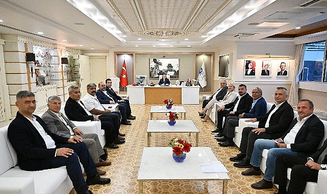 Muhtarlardan Başkan Vekili Büşra Özdemir’e Anlamlı Ziyaret