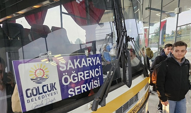 Gölcük Belediyesi, Düzce’de Eğitim Gören Üniversite Öğrencilerine Ücretsiz Servis Hizmeti Sunuyor