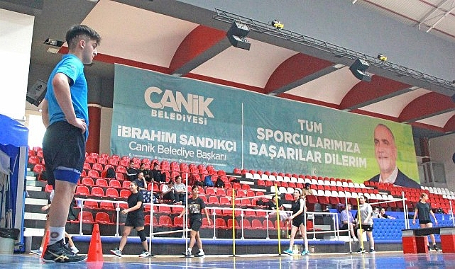 Canik Belediyesi'nden Gençlere Ücretsiz Akademi Sınavları Hazırlık Kursu