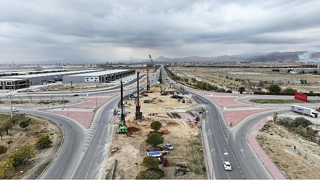 TÜMOSAN Kavşağı'nda Tramvay Hattı İçin Yol Genişletme Çalışmaları Başladı