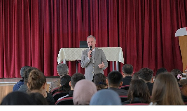 İnegöl Belediye Başkanı Alper Taban, Gençlerle Buluştu