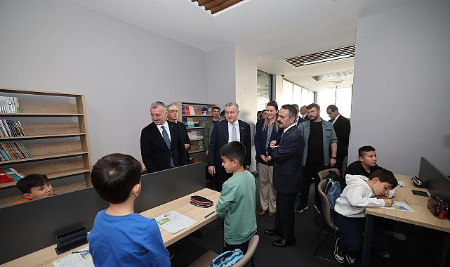 Bakan Osman Aşkın Bak, Hasan Doğan Bilgievi ve Sporcu Eğitim Merkezi’ni İnceledi