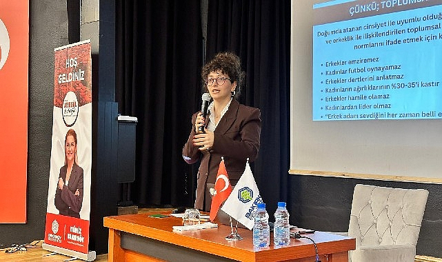 Bakırköy'de Kadınların Sesine Kulak Veren Anlamlı Söyleşi