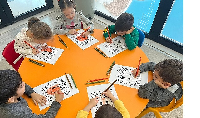 Mutlu Anneler, Mutlu Çocuklar Yetiştiriyor: KO-MEK’in Çocuk Gelişimi Kursları