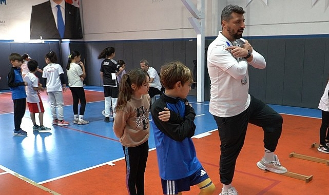 İzmir Büyükşehir Belediyesi Sportif Yetenek Ölçümünü İlçelere Yaygınlaştırıyor