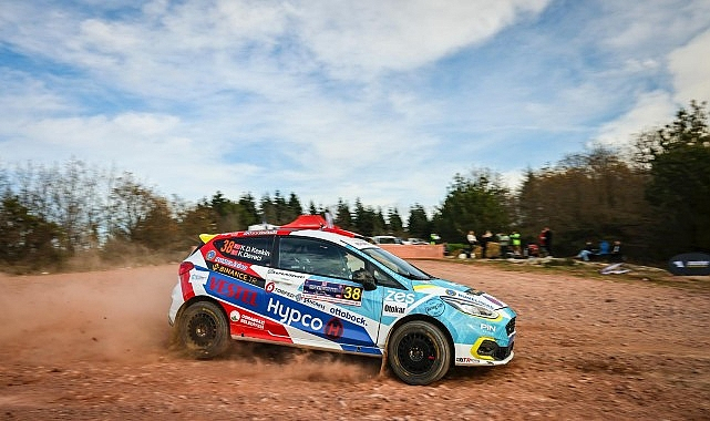 Osmangazi'nin Gururu Kübra Denizci Keskin Ralli Pistlerinde Yine Zirvede