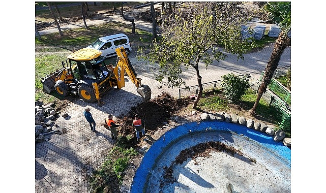 Bayrampaşa'daki Parklar Yenileme Çalışmalarıyla Modernleşiyor