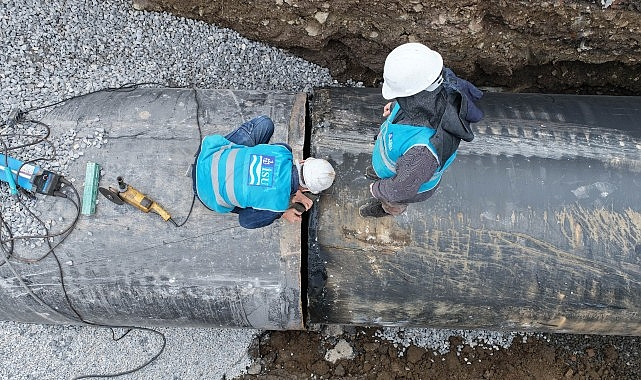 Halıdere'de Altyapı Yenileme Çalışmaları Hız Kesmeden Sürüyor