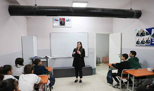 Buca Belediyesi Gediz’de Ücretsiz Eğitim Kurslarıyla Fırsat Eşitliği Sağlıyor