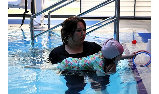 Gonca Engelsiz Yaşam Merkezi'nde Hidroterapi Tedavisi Hayatları Değiştiriyor